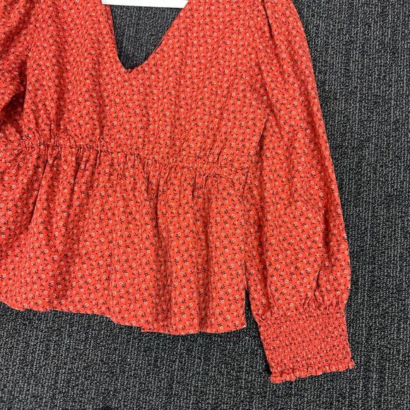 Madewell Womens Julianne Smocked-Waist Top Red V-Neck Floral Size Medium M - Picture 6 of 6